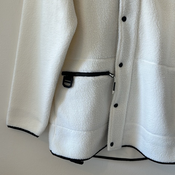 Rains NWT Long Fleece Jacket - Size Large (Color - Fossil) - Picture 9 of 11